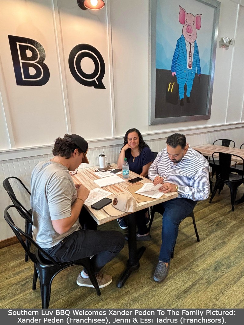 Southern Luv BBQ Franchise Signing Xander, Essi and Jenni